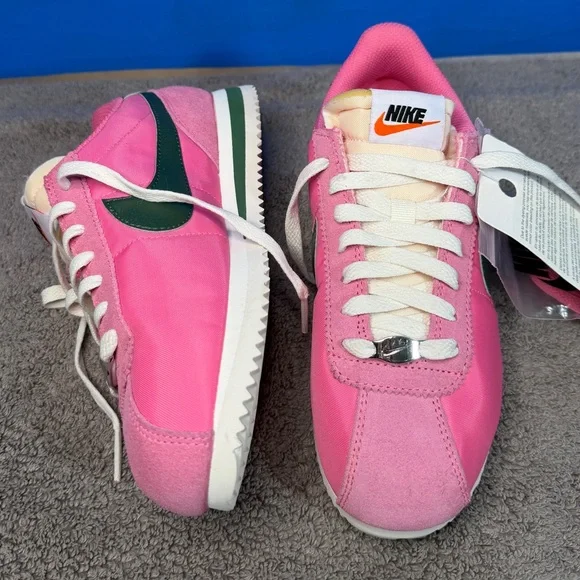 Nike Cortez w
Pinksicle fir
Brand new - Picture 4 of 8